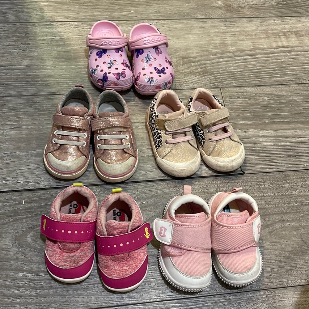Lot of 5 toddlers shoes